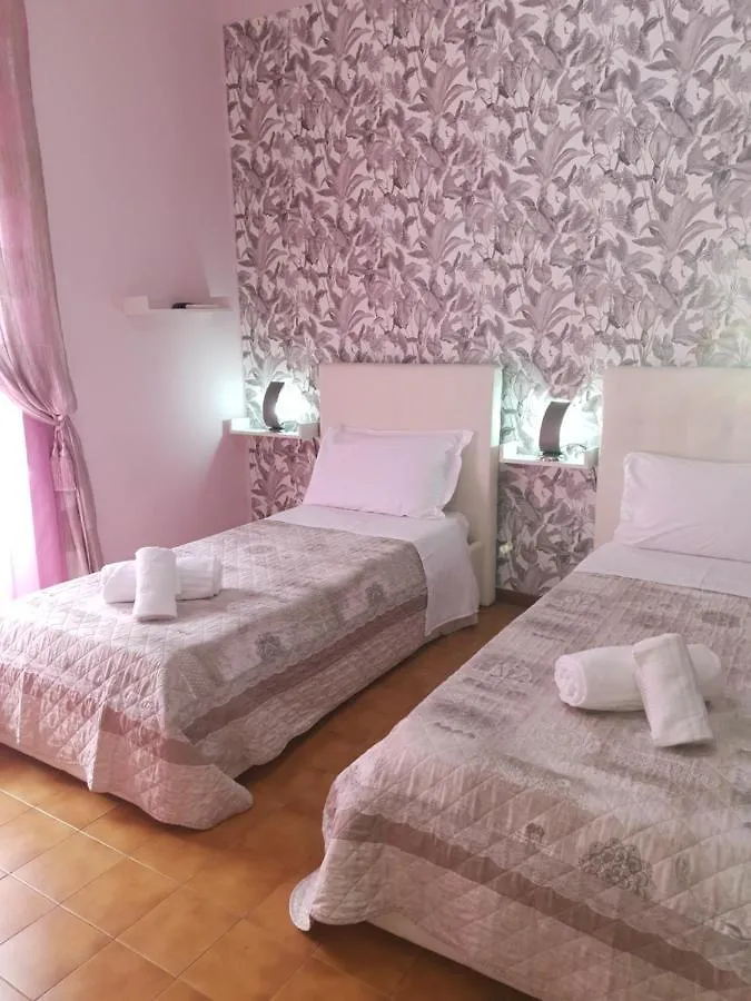 Bed & Breakfast Unique Guesthouse Рим Гостевой дом