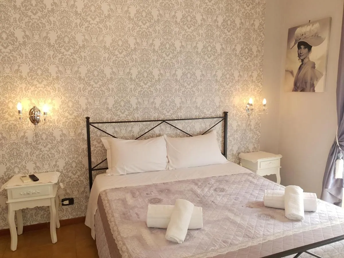 Bed & Breakfast Unique Guesthouse Rzym 3*,  Włochy